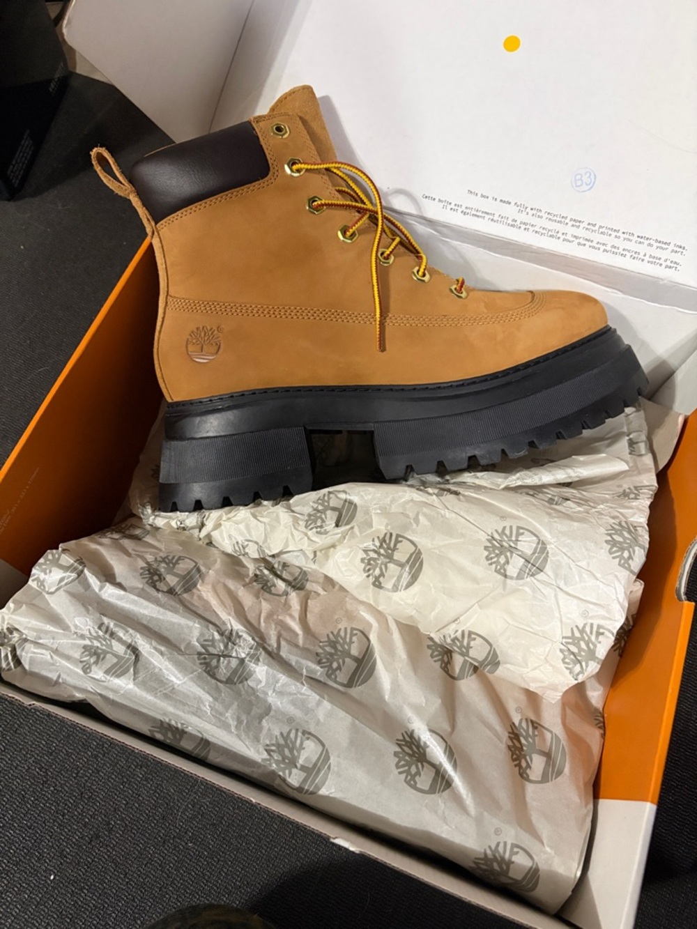 Timberland Women’s Tan Lace-Up Lug Platform Boot